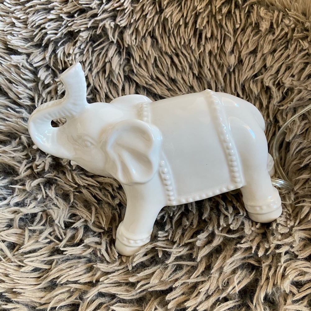Elephant lamp
